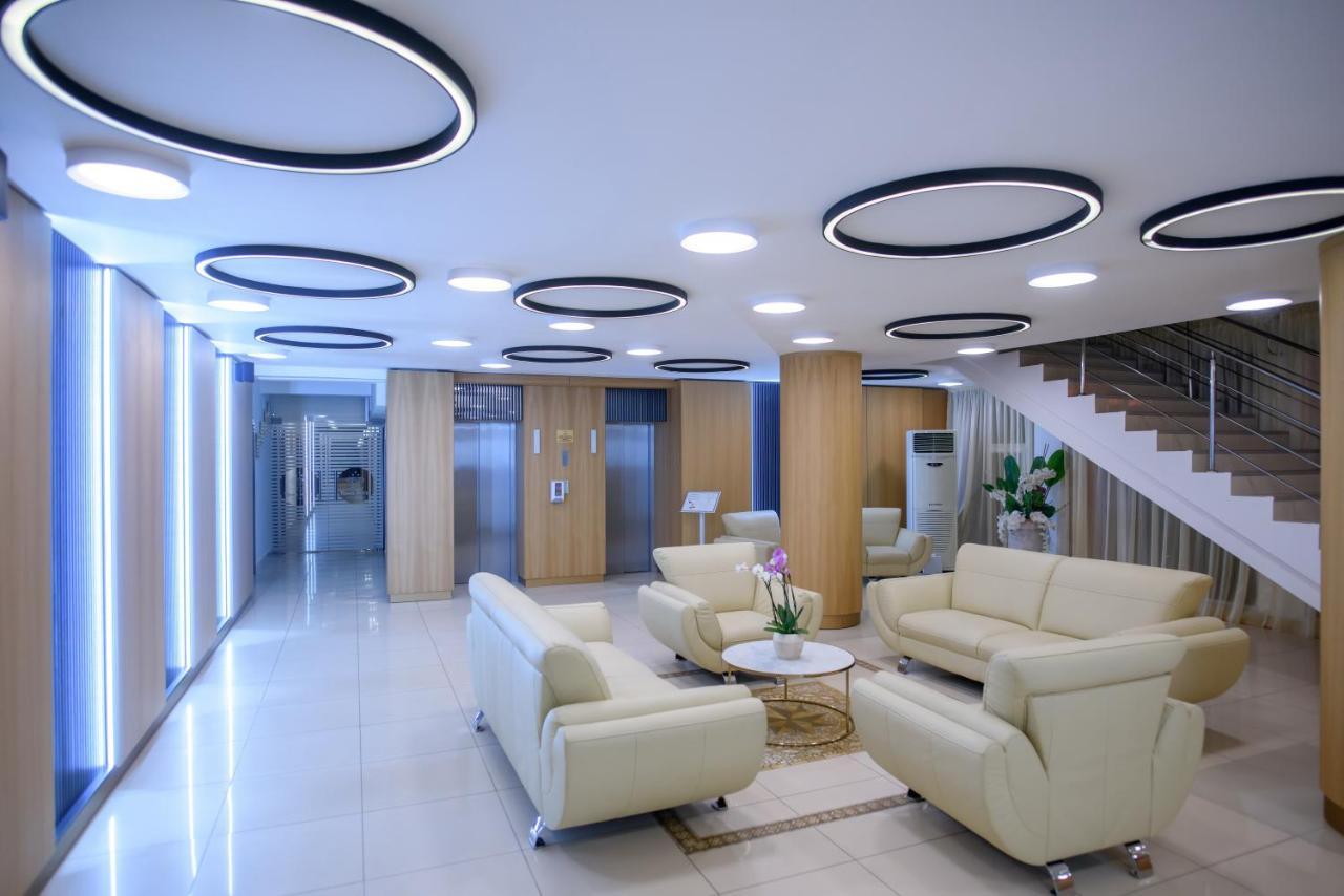 מאמאיה Hotel Tomis מראה חיצוני תמונה